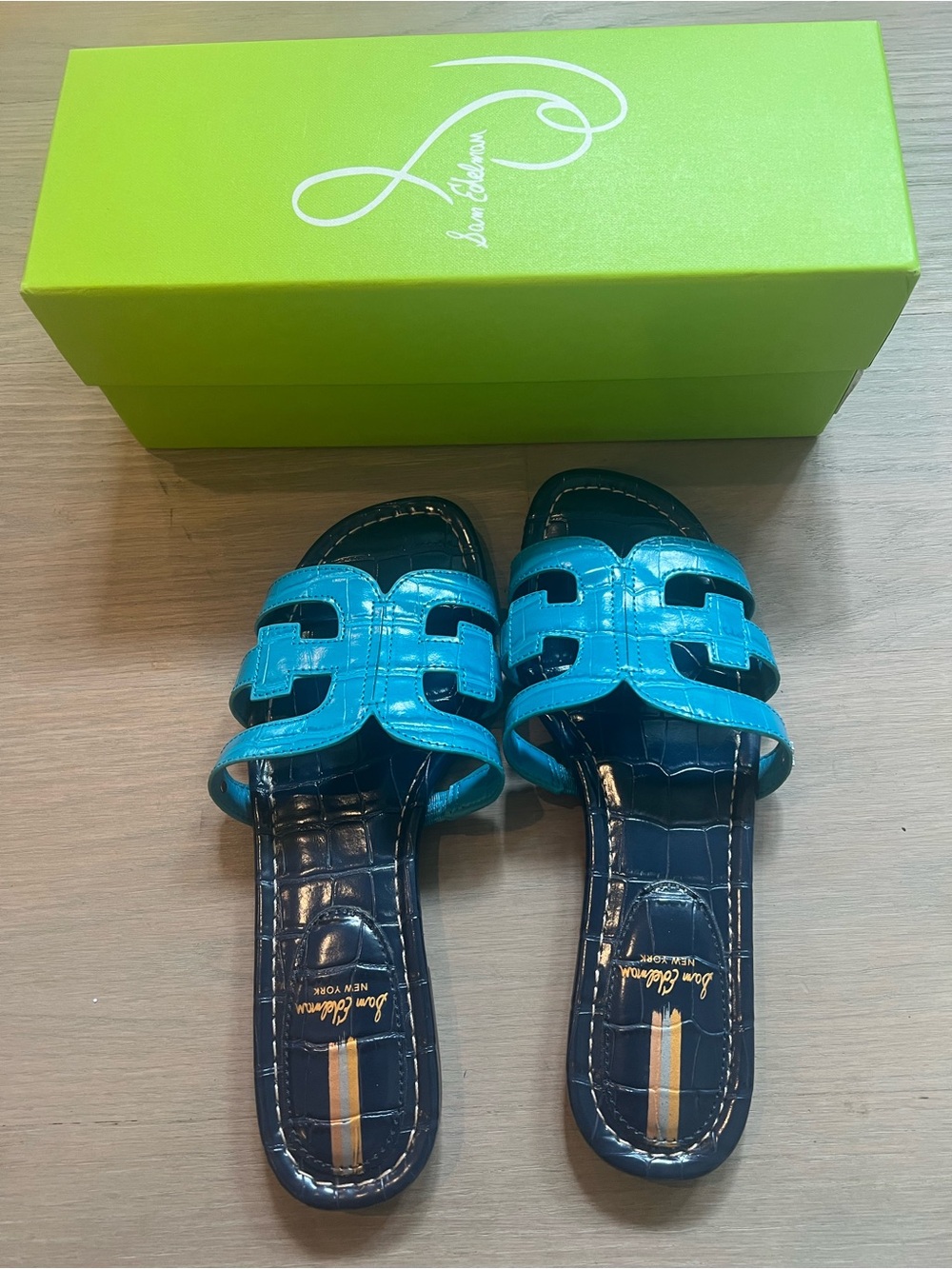 Sam Edelman Bay Blue Crocoprint sandals